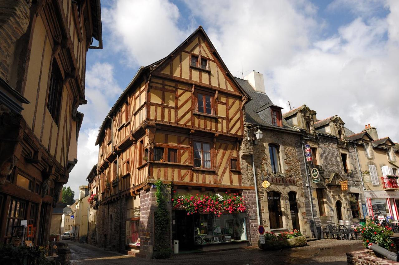 Popote Et Polochon Bed & Breakfast Saint-Martin-sur-Oust Bagian luar foto